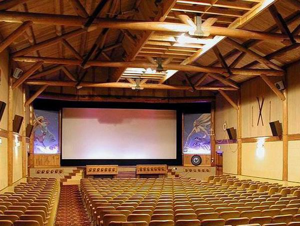 Pines Theatre - The Gorgeous Interior (newer photo)